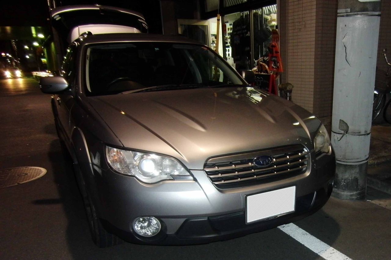 レガシィ アウトバックにツーリングワゴンbp5用のキャリアが取り付けできました なみのりこぞう スタッフブログ