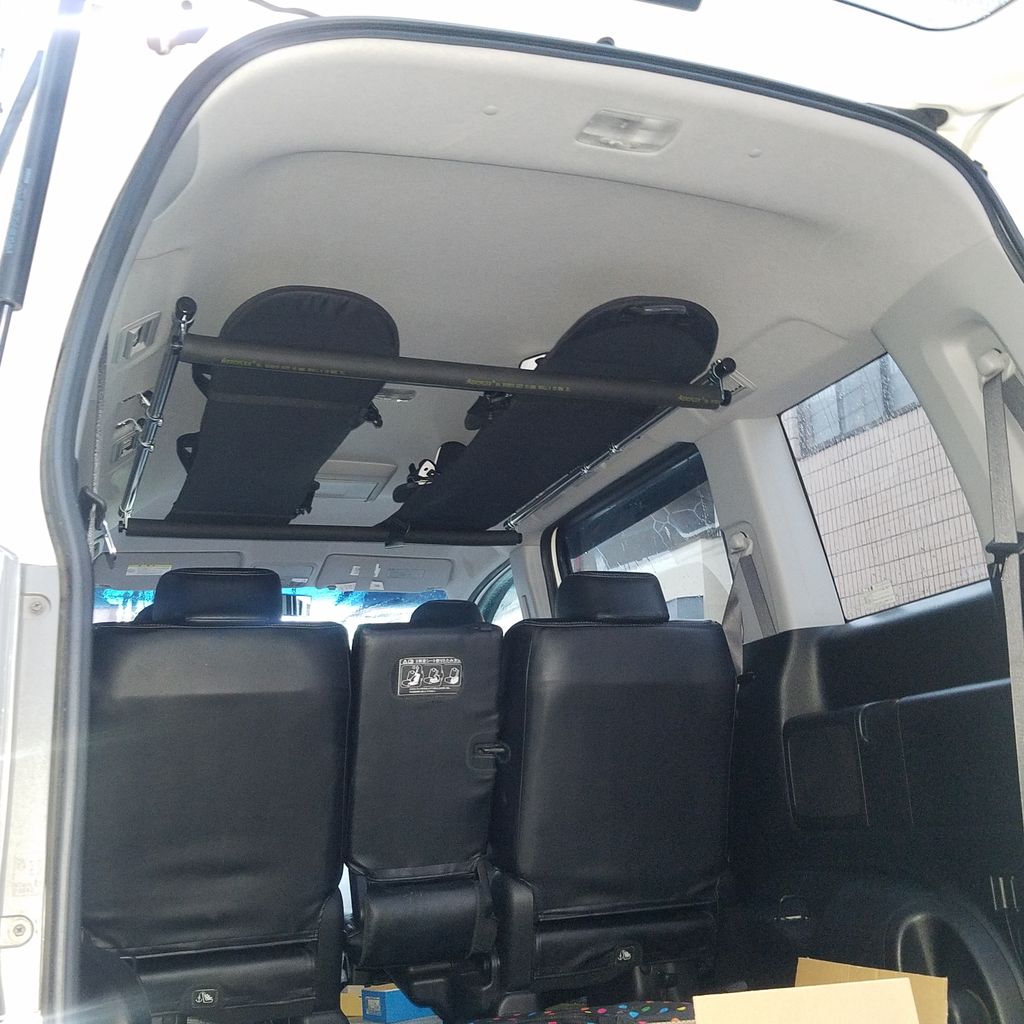 ありゃりゃ ステップワゴンrk5に荷室3列目シート上に手すりがないよ なみのりこぞう スタッフブログ ありゃりゃ ステップワゴンrk5に荷室3列目シート上に手すりがないよ なみのりこぞう スタッフブログ