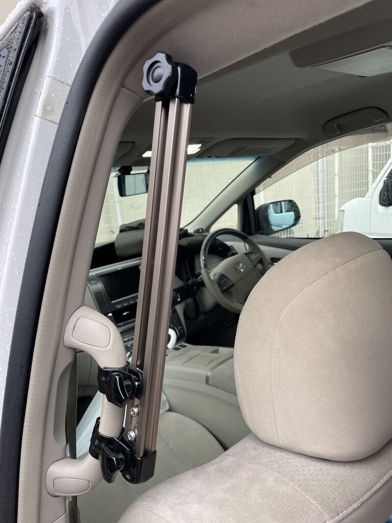 エスティマに9.1ロング 縦グリップで乗りました : 車内キャリアのな