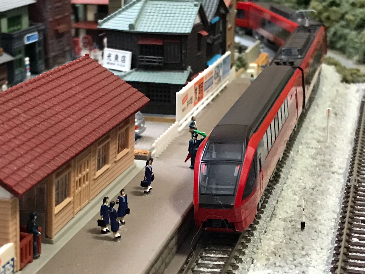 TOMIX 近鉄80000系「ひのとり」入線 : なみとの風