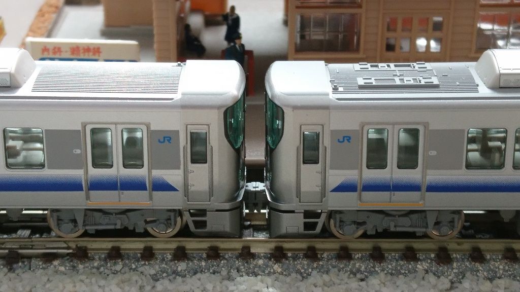 TOMIX 225系5000番台 : なみとの風 TOMIX 225系5000番台 : なみとの風