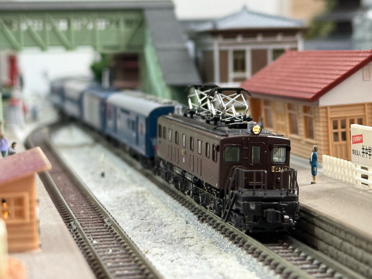 KATO EF57 1 夜行急行「八甲田」入線 : なみとの風