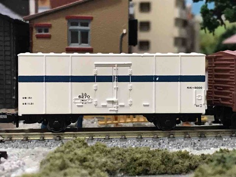 656302d5-s.jpg