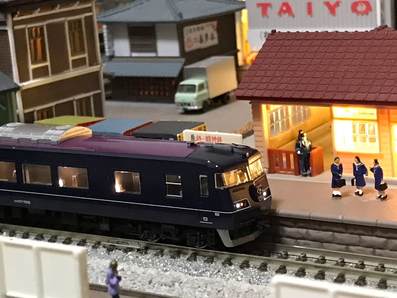 TOMIX 117系7000 WEST EXPRESS 銀河 室内灯整備 : なみとの風 TOMIX 117系7000 WEST EXPRESS 銀河 室内灯整備 : なみとの風