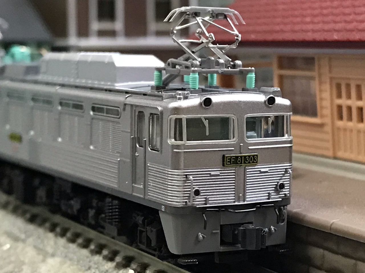 KATO EF81 300番台 入線 : なみとの風