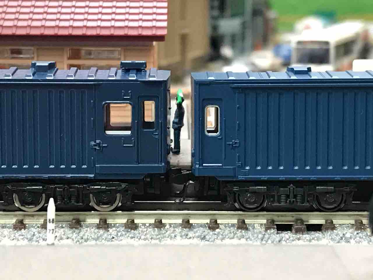 KATO マニ44 と GREENMAX マニ44 : なみとの風