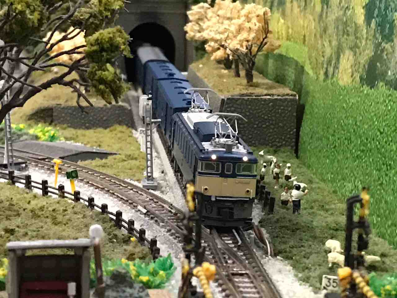 KATO 郵便・荷物列車「東海道・山陽」後期編成 入線 : なみとの風 KATO 郵便・荷物列車「東海道・山陽」後期編成 入線 : なみとの風
