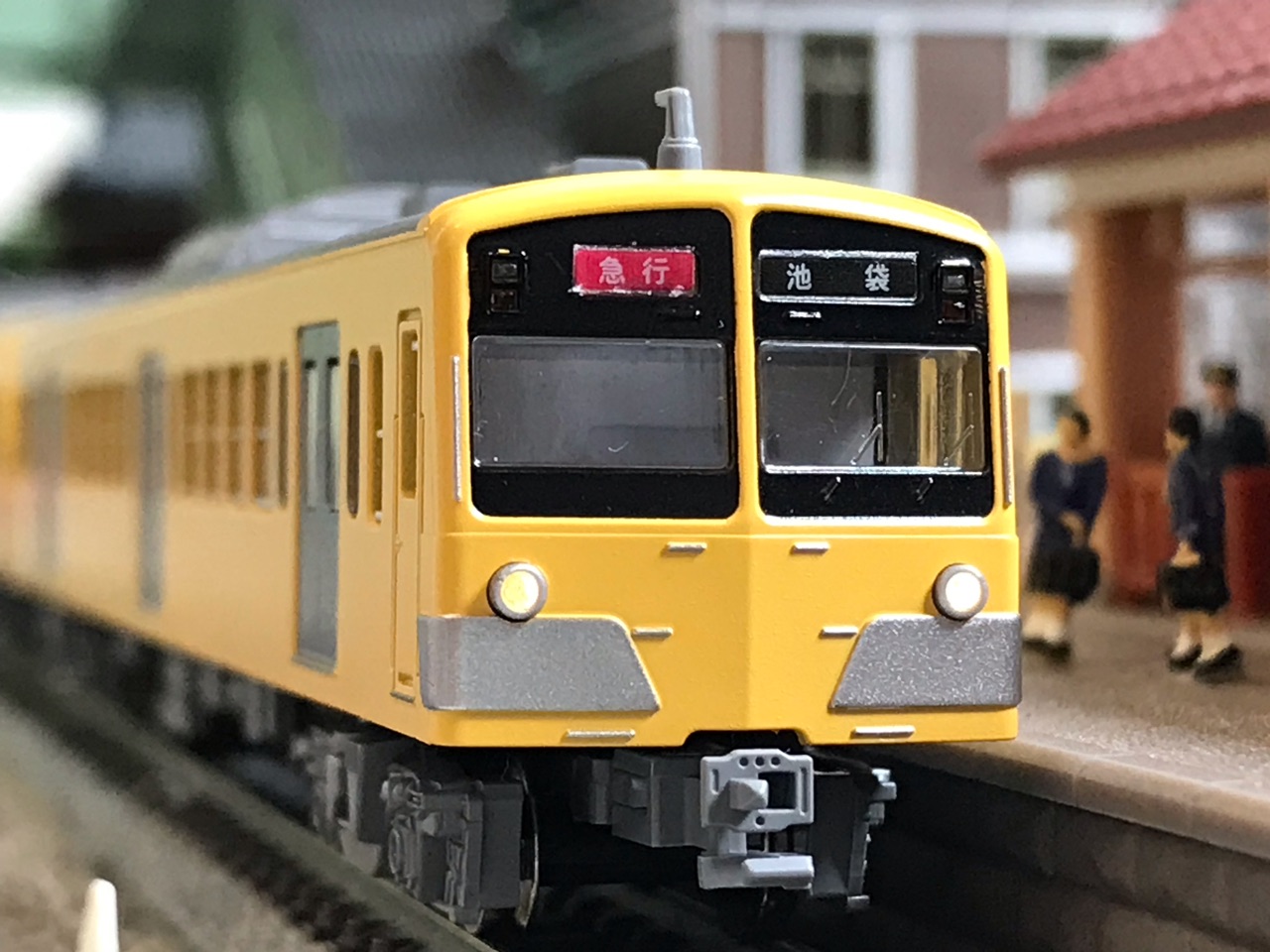 KATO Nゲージ 西武鉄道 新101系 新塗色 4両基本セット 10-1751 鉄道模型 電車 黄 直販特価