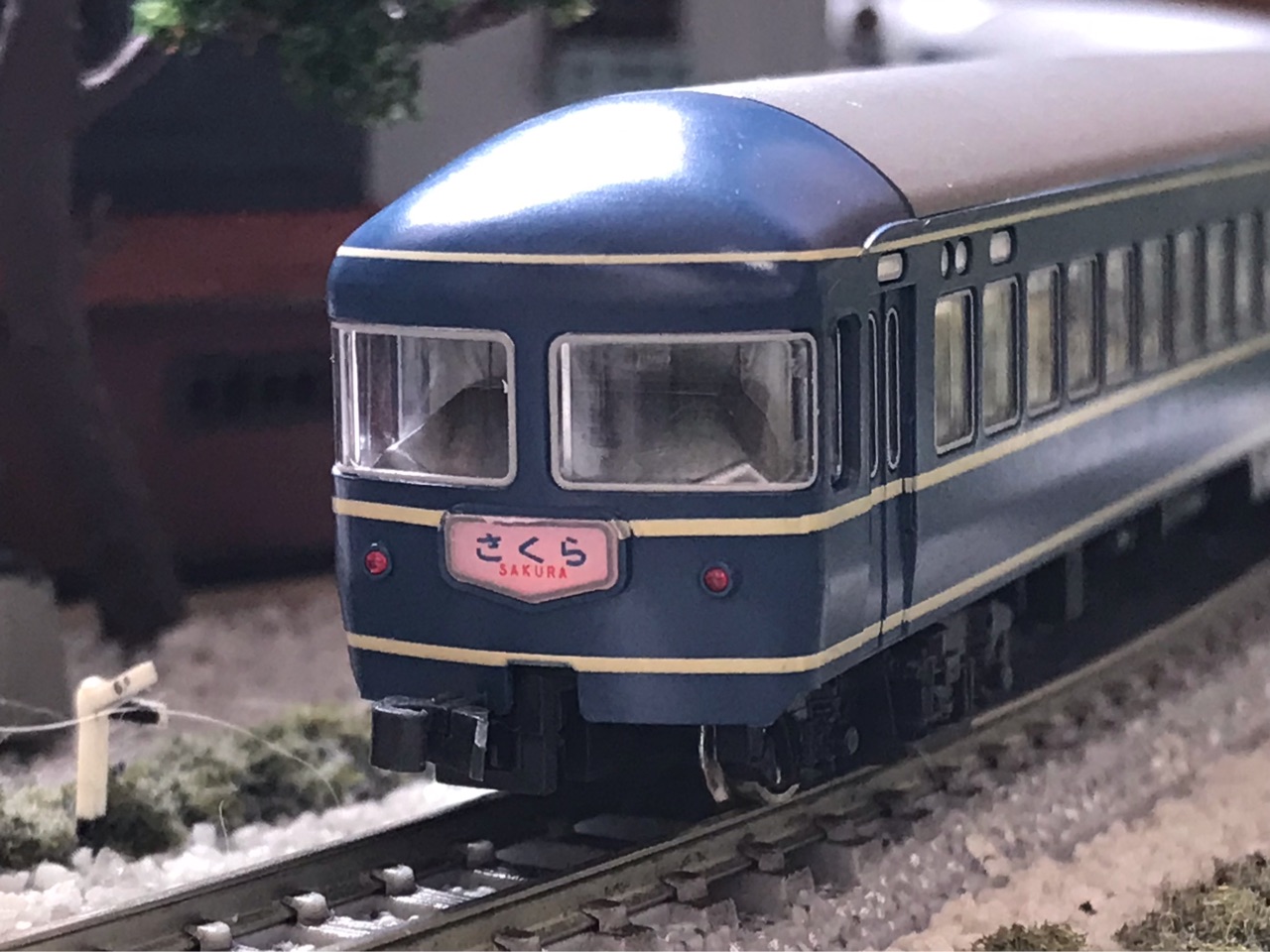 KATO ED73 20系寝台特急「さくら」 : なみとの風