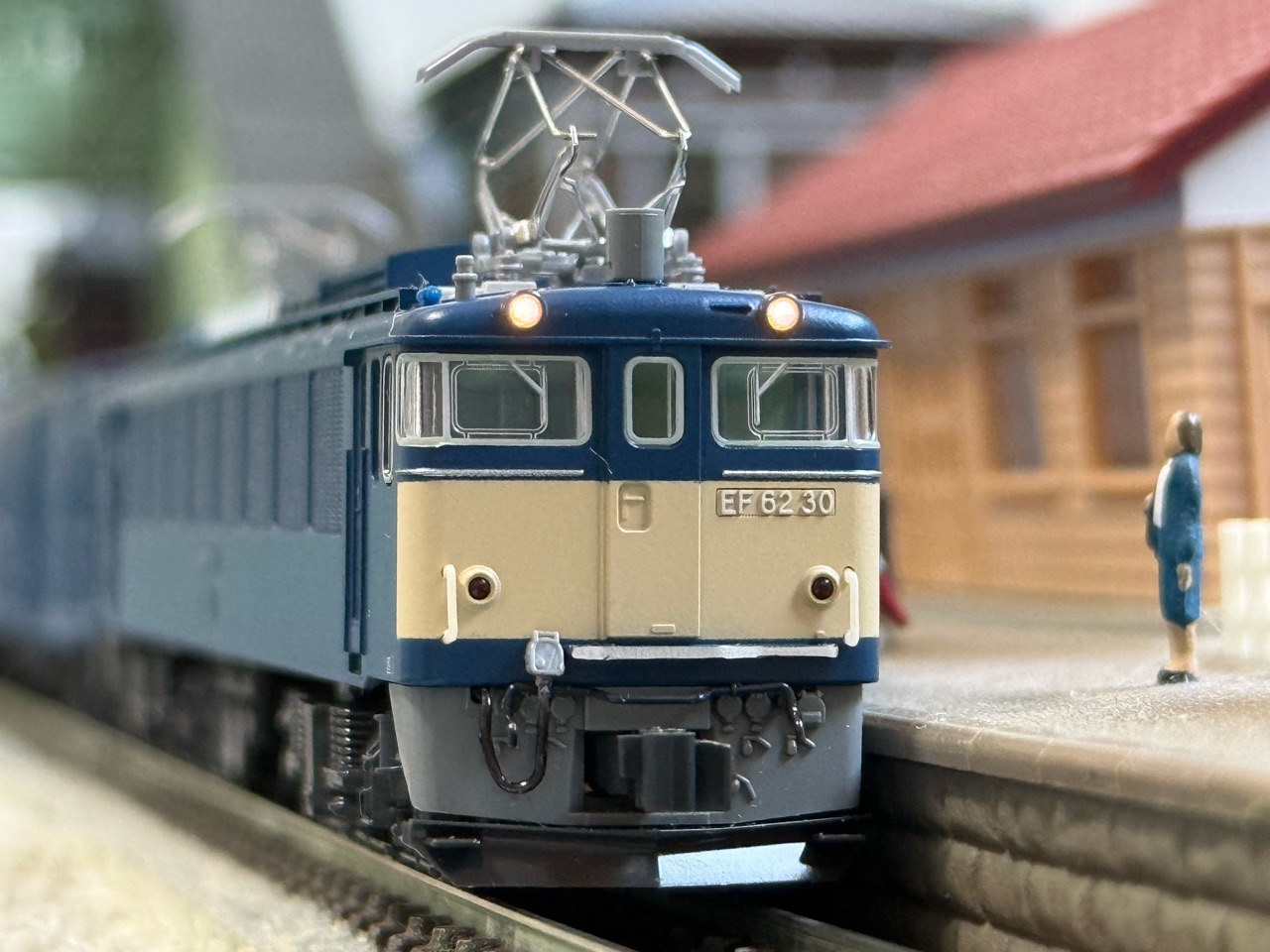 KATO EF62 郵便・荷物列車 : なみとの風