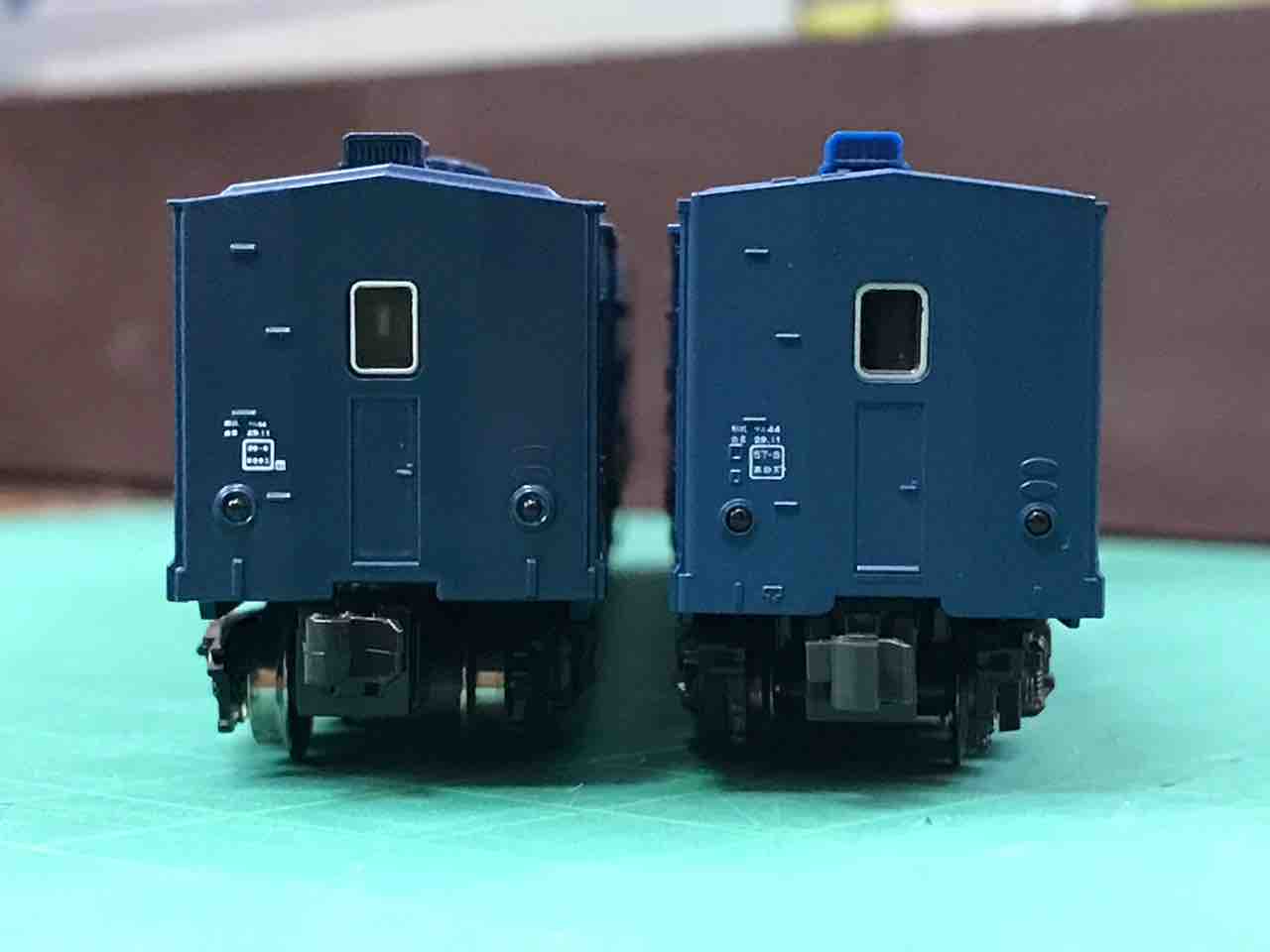 KATO マニ44 と GREENMAX マニ44 : なみとの風