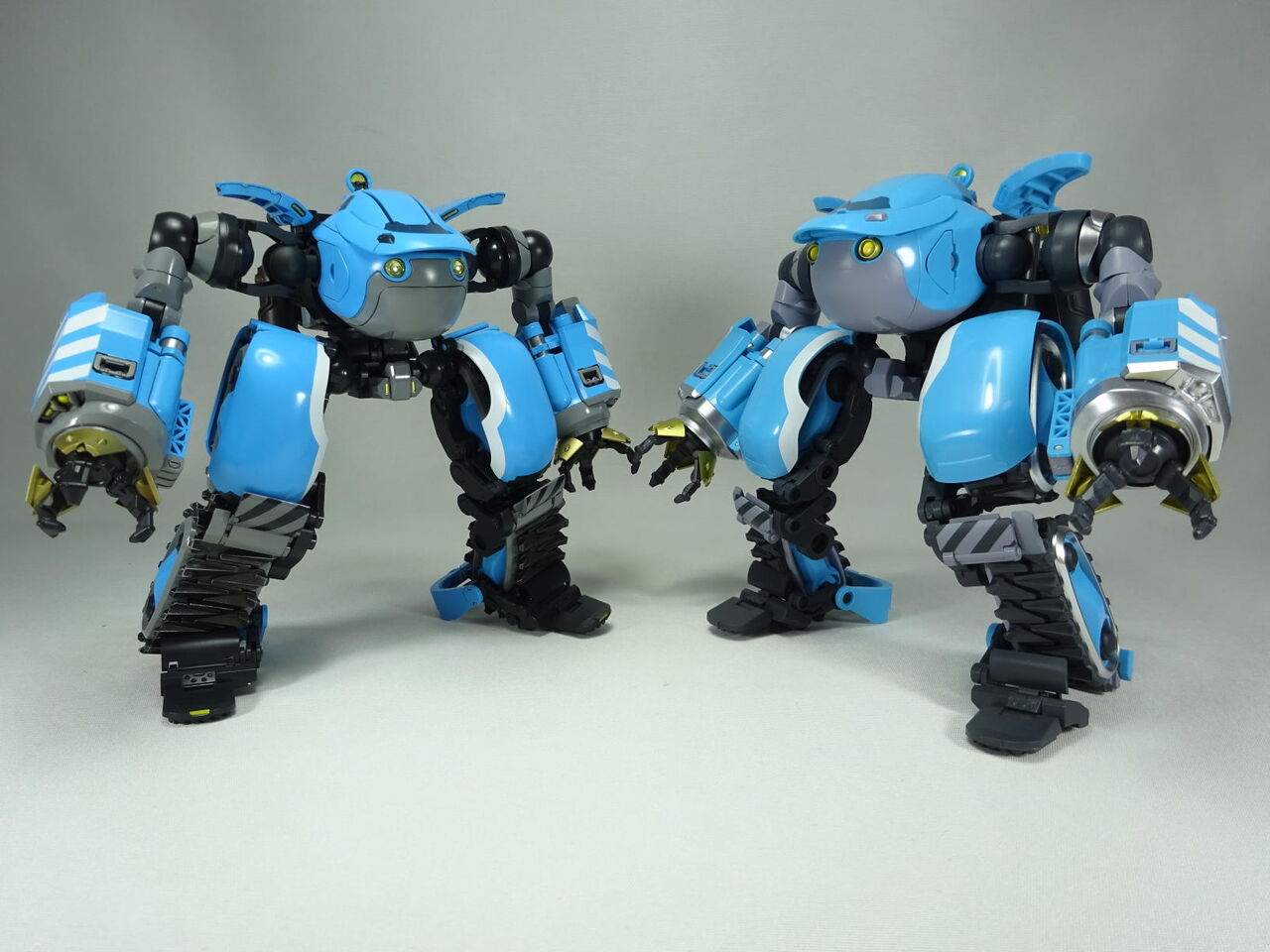ロボット魂・ビッグトニーとHG版 : くるくるモデラー