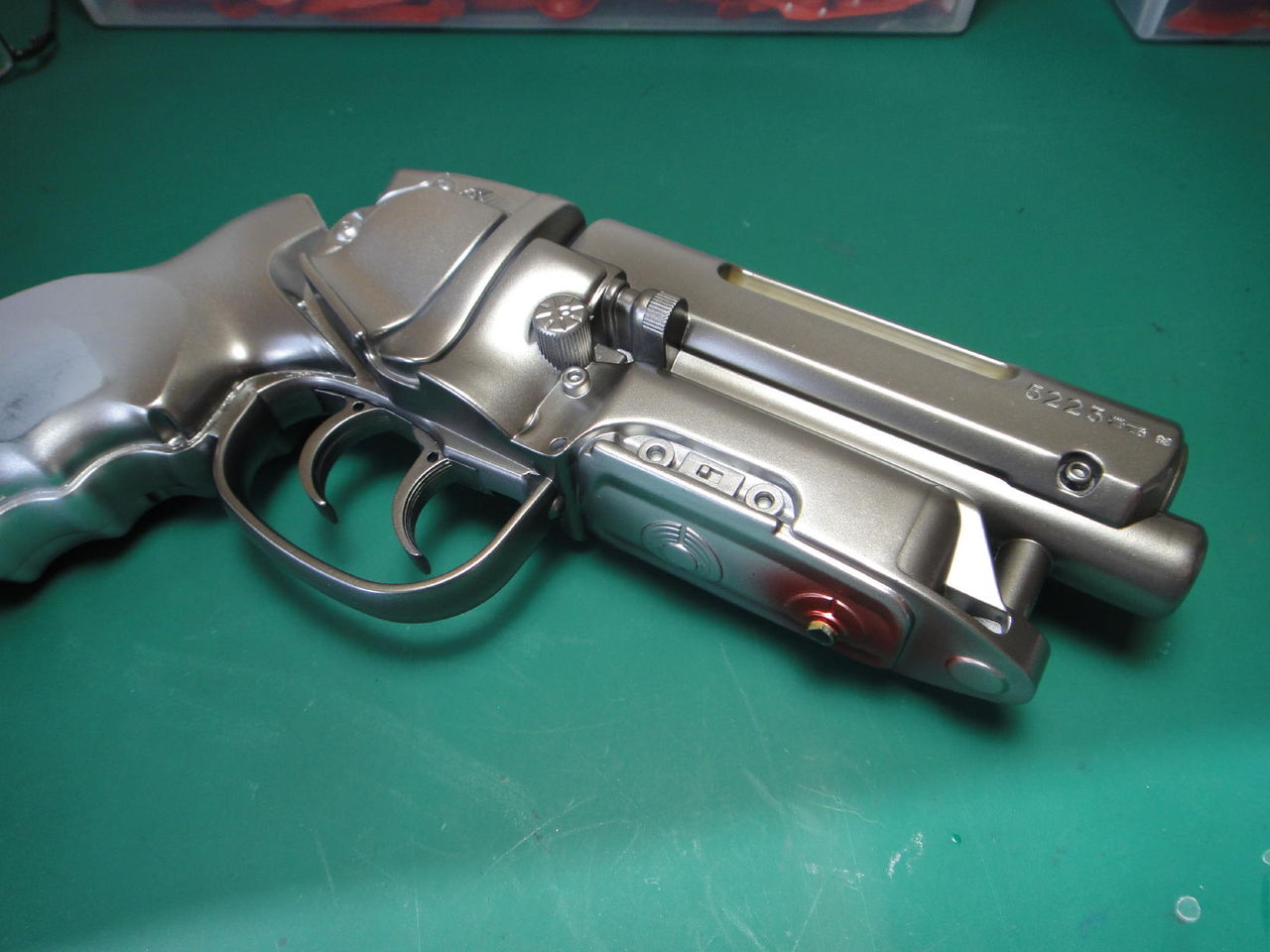 デッカード ブラスター(水鉄砲・ペイント) : くるくるモデラー