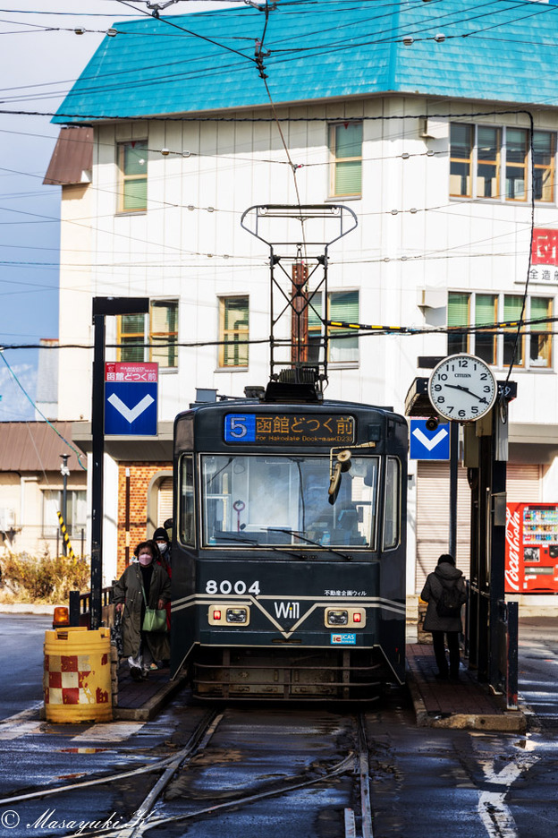 402A1089