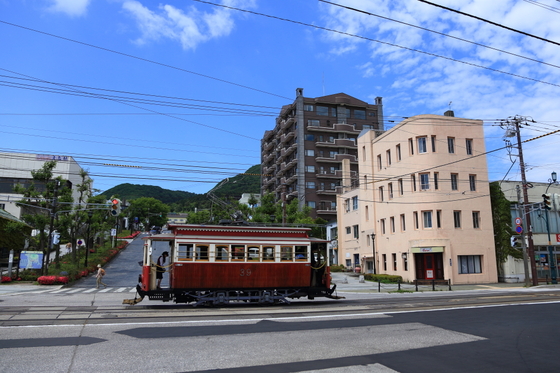 c6cf7869.jpg