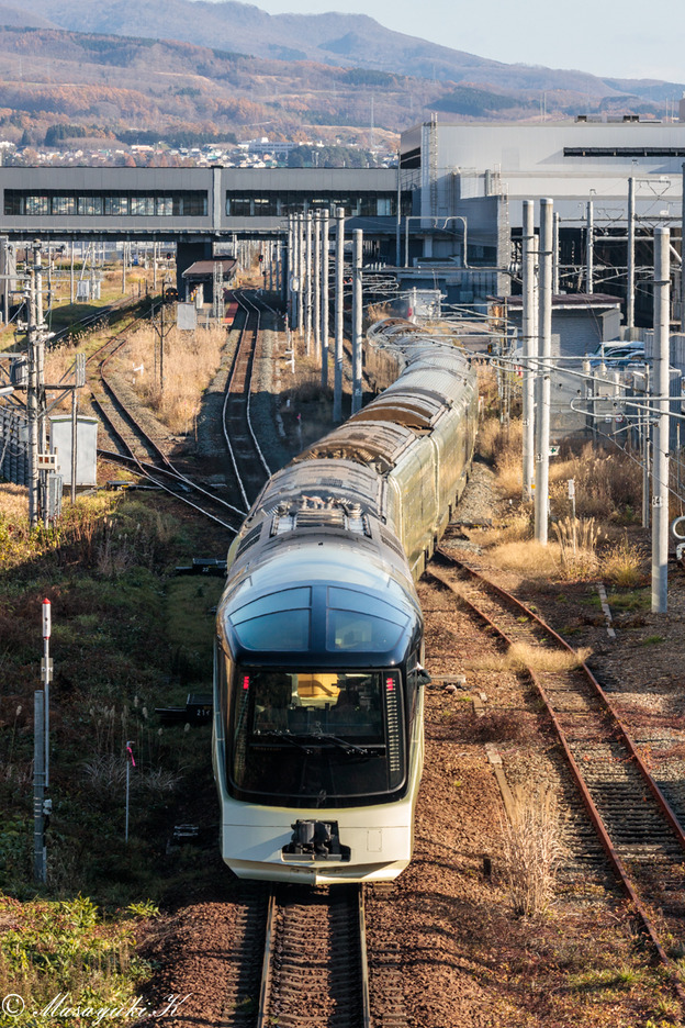 402A9766
