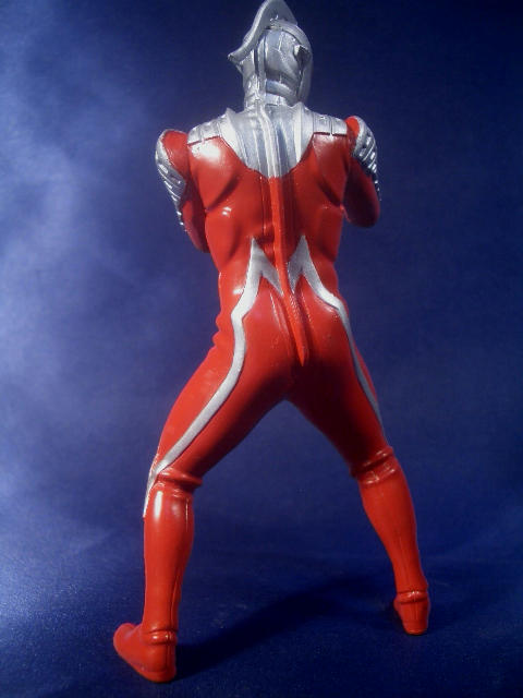 狙われた街～バンダイ HDSウルトラセブン 異世界の来訪者編～ : な