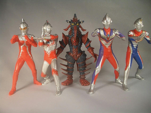 大決戦！超ウルトラ8兄弟　スーパーヒッポリト星人　ソフビフィギュア