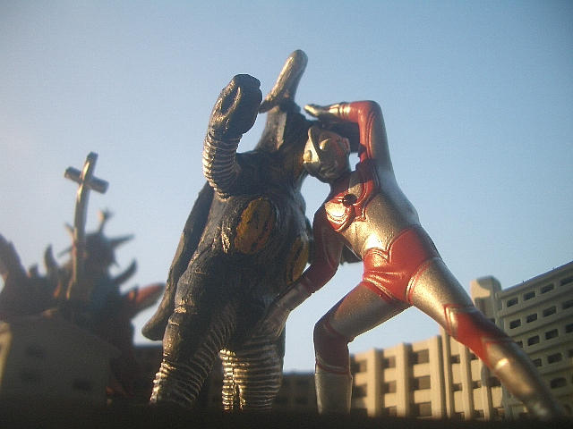 大沈没！日本列島最後の日～バンダイ ウルトラ怪獣戯画ラストバトル