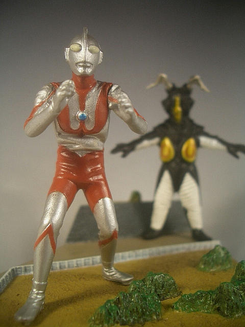 大沈没！日本列島最後の日～バンダイ ウルトラ怪獣戯画ラストバトル