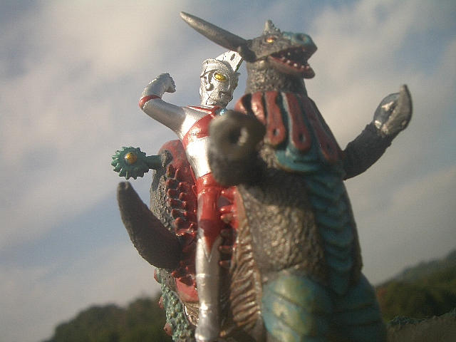 大沈没！日本列島最後の日～バンダイ ウルトラ怪獣戯画ラスト
