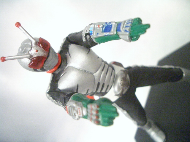 戦いの時は来たり！技は赤心小林拳～バンプレスト 仮面ライダー