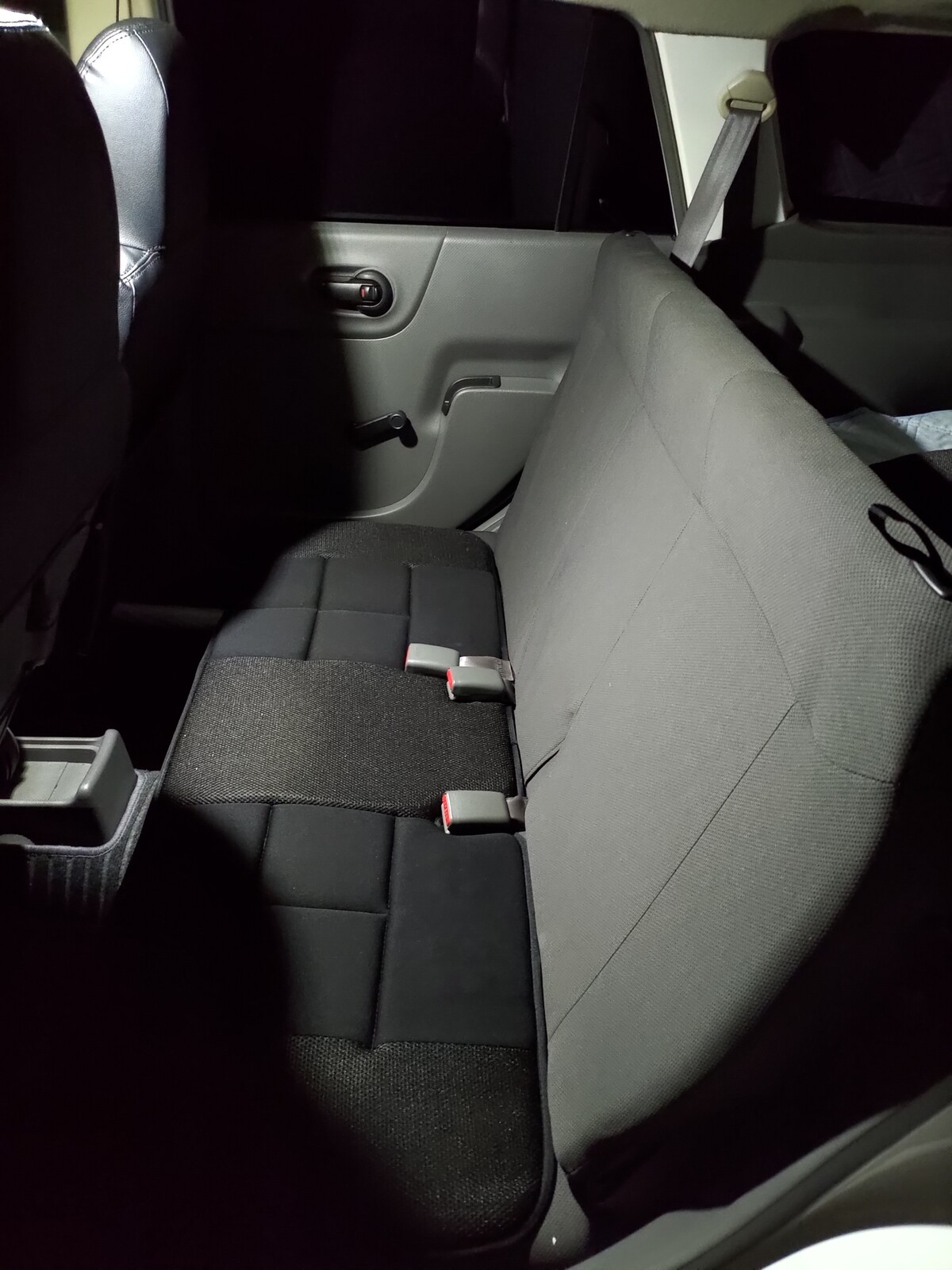 Adバン 商用車改造計画 タイヤ交換 内装編 Nv150ad 食べざかりな青二才のblog Adバン 商用車改造計画 タイヤ交換 内装編 Nv150ad 食べざかりな青二才のblog