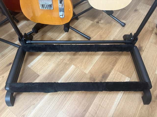 ������������ɤ˥��С���Ĥ���