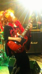 �ȥ�֥��˺�줿���ˤ�äƤ���