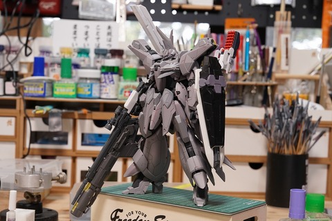 s-A7308683