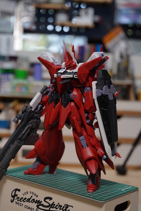 A7308518