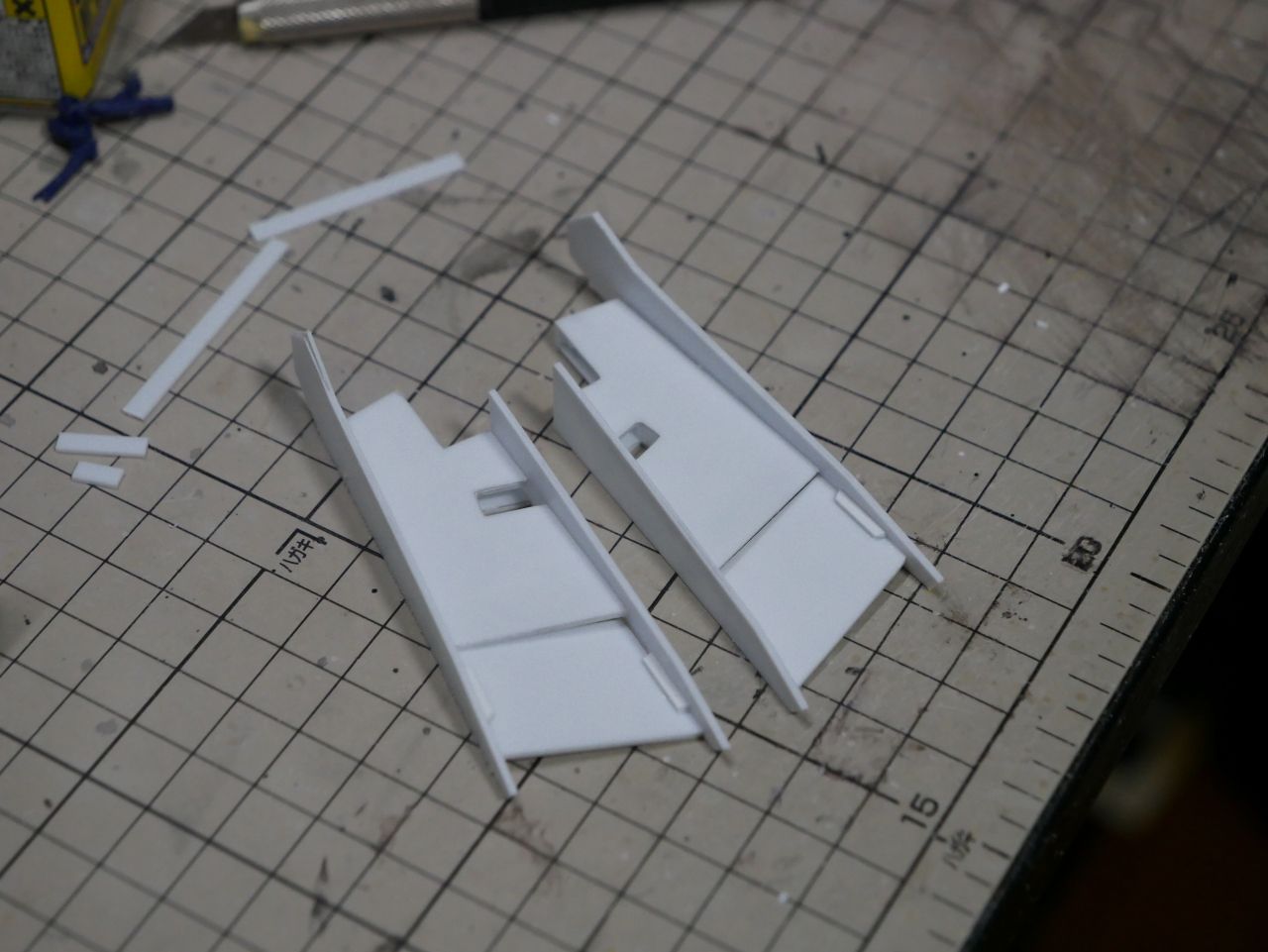 1 100ハイゼンスレイii製作記04 続 七式ガンプラ部