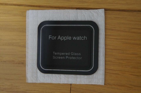 Apple Watchでは最強のガラスフィルムとケース