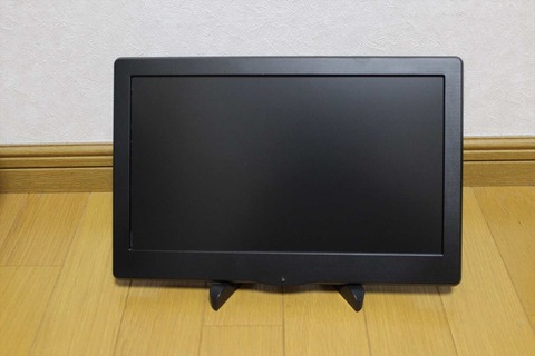 高画質で、USBからも給電できる外部モニターです。