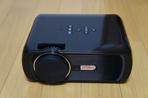 動画やゲームなら間違いなくキレイに投影できます