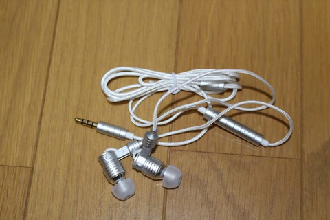 バランスド・アーマチュアのドライバが、楽器の音をキレイに奏でてくれます