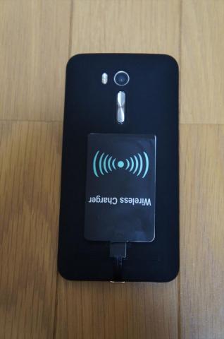 Zenfone Goと一緒に使いたいアイテム④Qi充電パッド