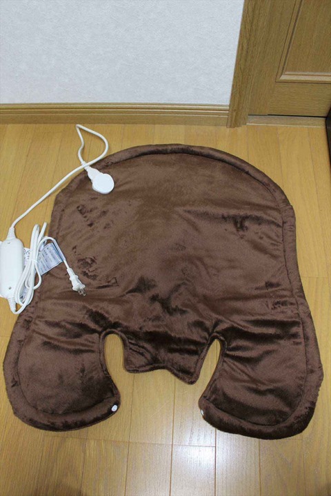 男性なら膝掛けや足を温めても良いでしょう。