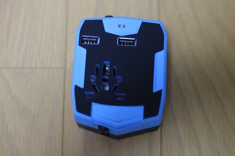 モバイルバッテリーにもなるユニバーサルコンセント