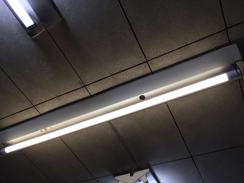 蛍光灯と変わらない明るさがあります