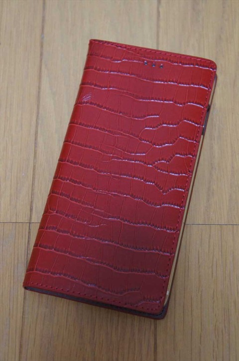 ザ・プレミアムなフリップケースです