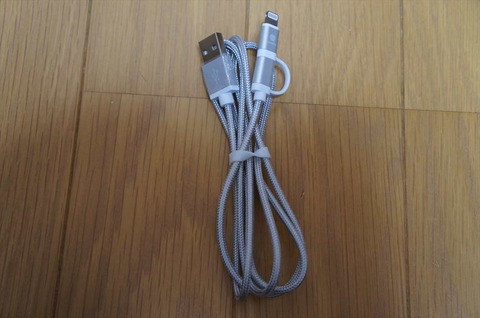 2in1ケーブルでは珍しく、MFi認証取得済みです
