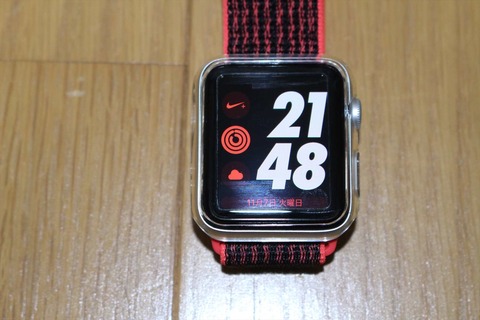 Series 3用でTPUのケースなら、今現在鉄板の製品でしょう。