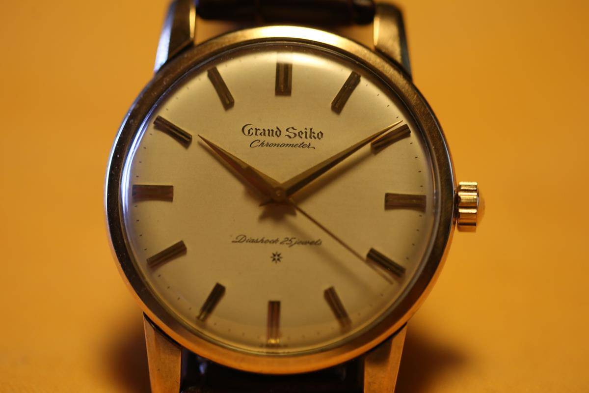時計に日付表示は必要ですか グランドセイコー5722a なんちゃって親父と時計と音楽と