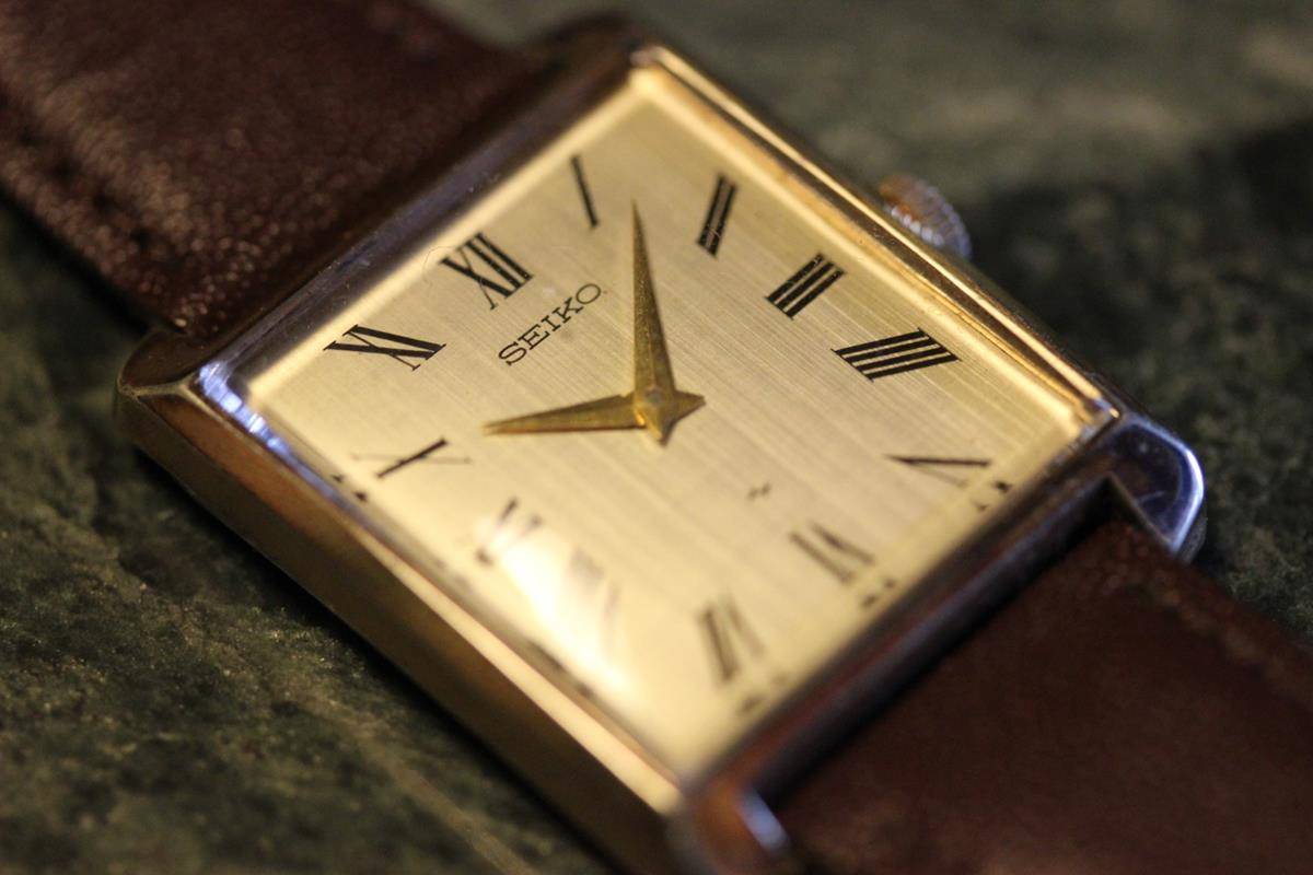 セイコー シャリオ 05…角型 02 : なんちゃって親父と時計と音楽と