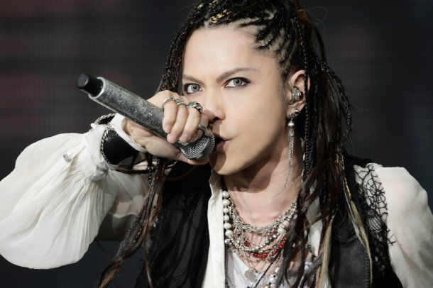 衝撃 本物の団長だあああああ Hydeの Hunter Hunter クロロ仮装が次元の壁をぶち壊す 明日の速報 芸能ニュース 衝撃 本物の団長だあああああ Hydeの Hunter Hunter クロロ仮装が次元の壁をぶち壊す 明日の速報 芸能ニュース