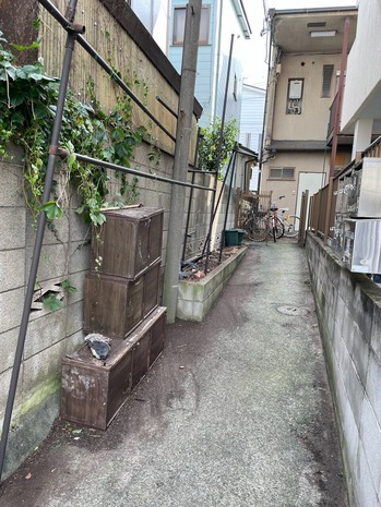 B4DEBFEF-C850-44E1-9B38-16E363A28F8B