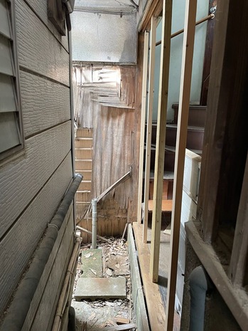 3F9C9B19-12CD-4F26-B88C-B532988DC536