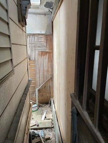 22DA2BFD-D361-4C43-814B-0D26545A10C7