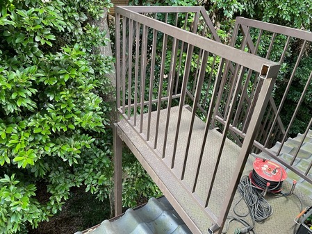 3F8C485C-ED00-49F2-98B4-ADAD16F3455A